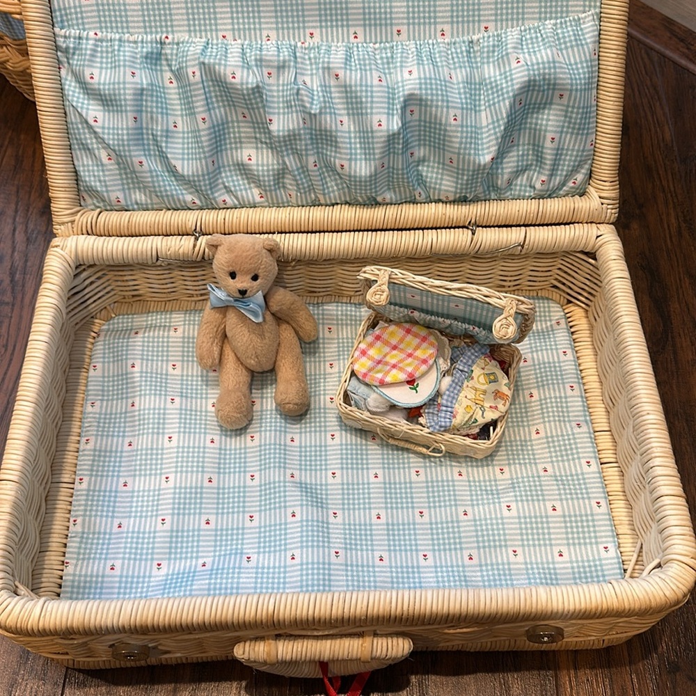 VTG Bitty Baby Wicker Suitcase